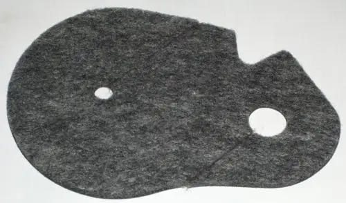 Graue Geräuschisolation aus Filz mit zwei Löchern, passend für Daikin Altherma 3 R W. Form und Material können Lärmdämmung unterstützen.